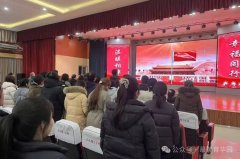 每一句歌词都饱含着对教