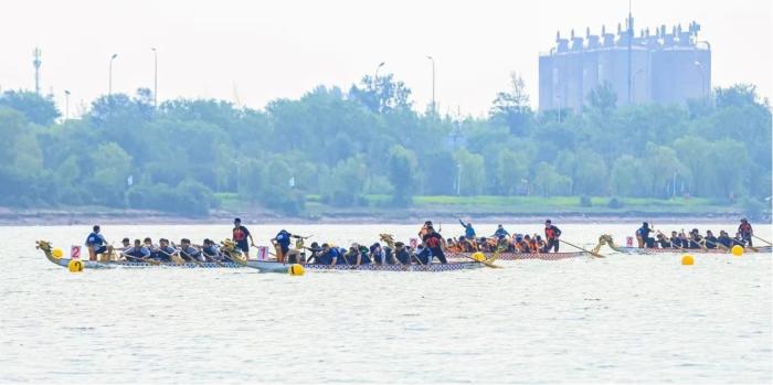 丰台区龙舟大赛燃情园博湖 全民健身成果展风采