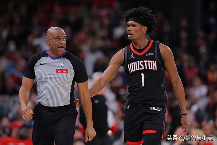 公牛力克火箭终结两连败 阿门23+3抢断难救主