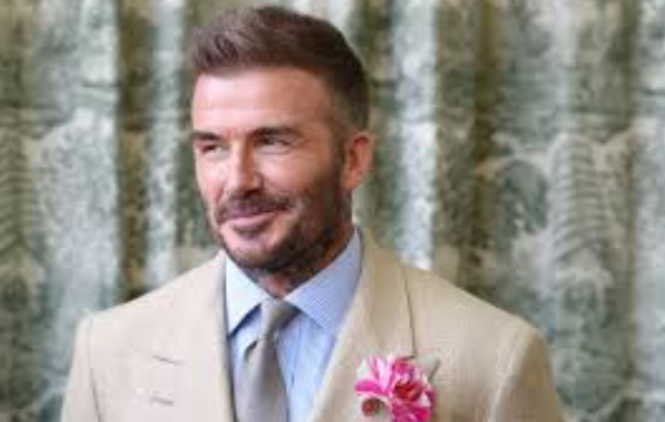 曼联主帅卡里克助球队重拾稳定 贝克汉姆称氛围