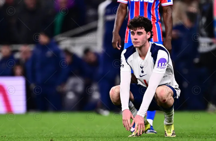 曼联主帅卡里克助球队重拾稳定 贝克汉姆称氛围