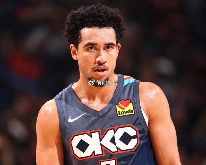 雷霆交易麦凯恩后三分球爆发 助力冲击总冠军